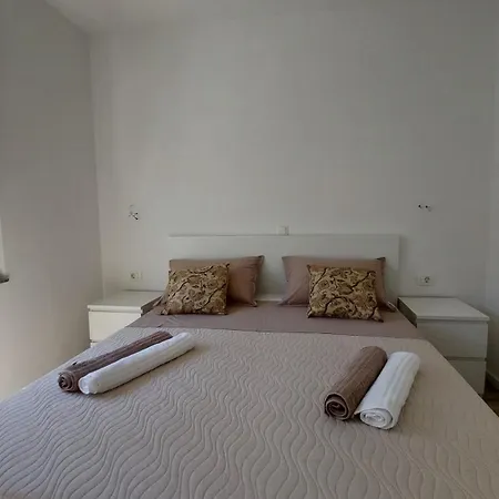 Toma Apartamento Trogir